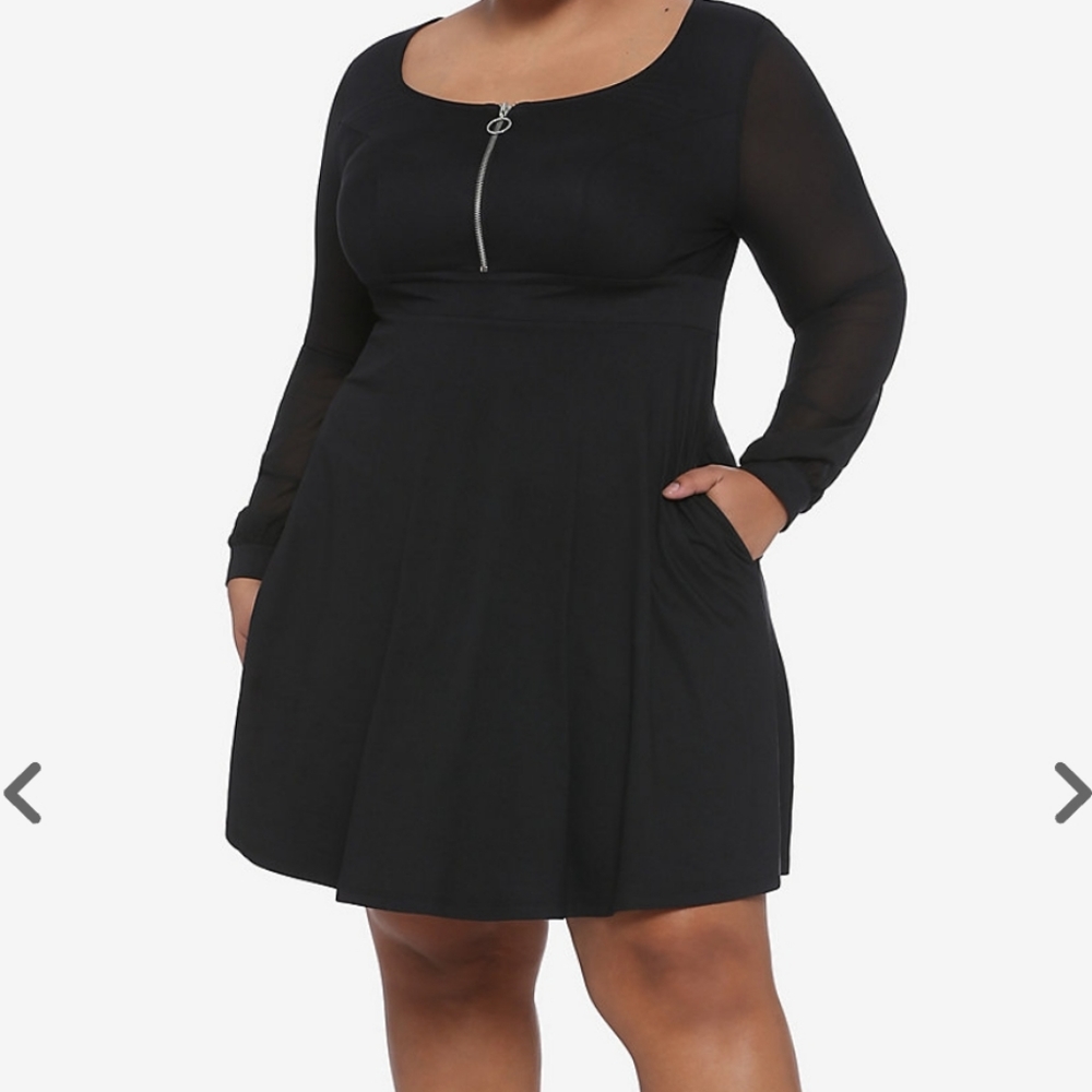 Hot Topic Sheer Sleeves & O-Ring Zipper Skater Dress Plus